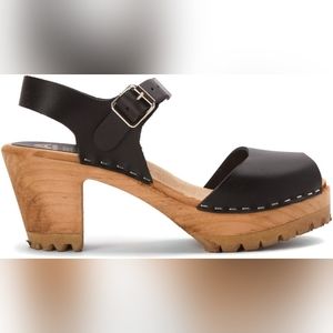 Mia Swedish Clog - EU 40 US 10